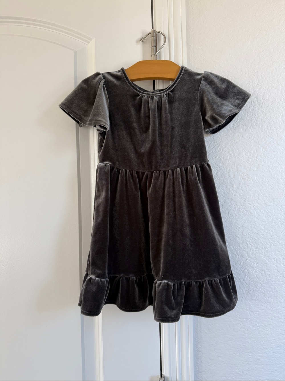 Girls Old Navy Velvet Flutter-Sleeve Dress - Charcoal Gray